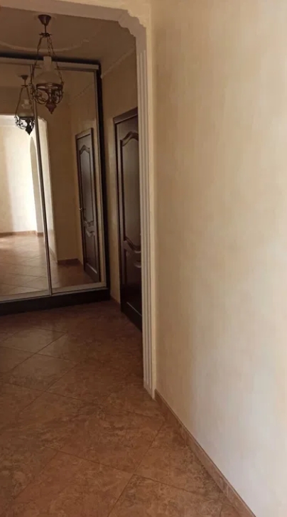 продажа многокомнатной квартиры номер A-174208 в Приморском районе, фото номер 10